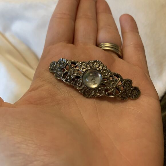 Vintage Antique-Style Floral Filigree Brooch with Glass Cabochon Silver Tone - Picture 7 of 8